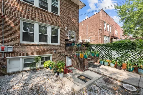 11434 145th St, Jamaica, NY 11436