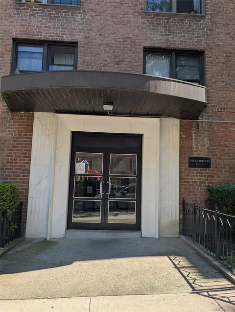 10212 65th Ave #D17, Forest Hills, NY 11375