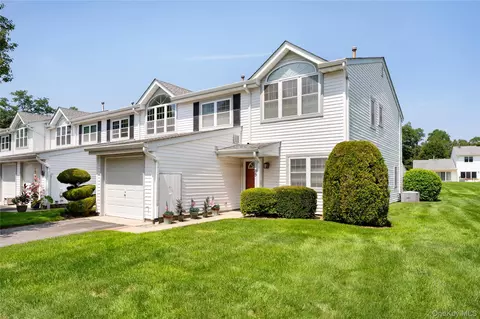 45 Indian Trce, Kings Park, NY 11754