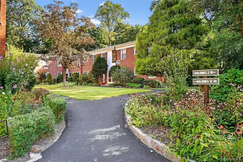 12 Wildwood Rd #B20, Greenburgh, NY 10530