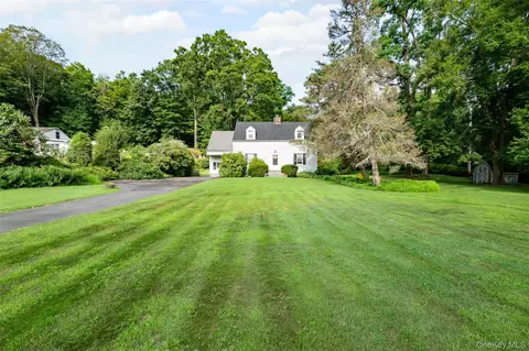 3887 Wood St, Yorktown, NY 10535