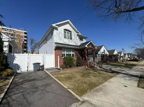 162-11 12nd Ave, New York, NY 11357