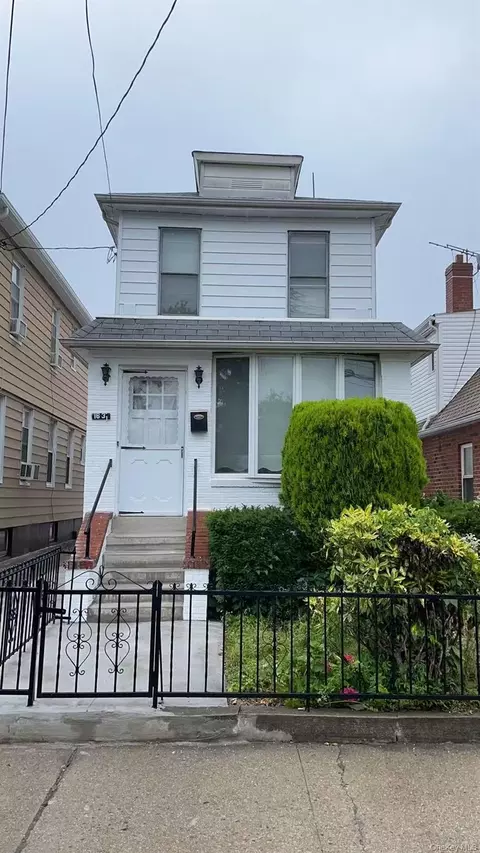 1637 E 53 St, Brooklyn, NY 11234