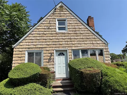 185 Alabama Ave, Hempstead, NY 11550