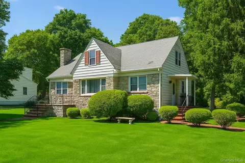 168 Seward St, Cortlandt, NY 10511