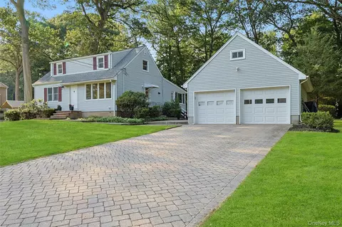 60 Van Buren St, Orangetown, NY 10965