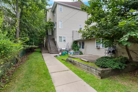 141 Blauvelt Rd #103, Ramapo, NY 10952