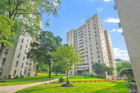 6 Fordham Hill Oval #11G, New York, NY 10468
