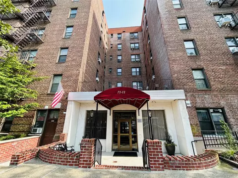 71-11 Yellowstone Blvd #5K, Forest Hills, NY 11375