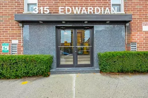 315 W 232nd St #2M, New York, NY 10463