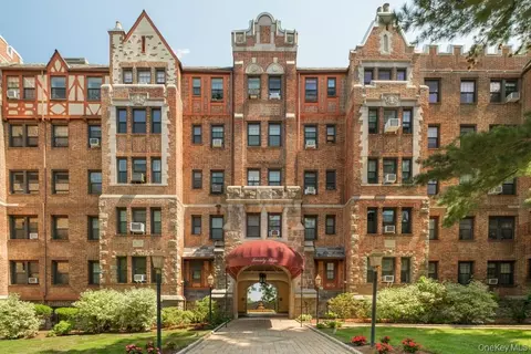 23 Old Mamaroneck Rd #1M, White Plains, NY 10605