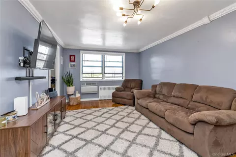 13111 Kew Gardens Rd #2F, New York, NY 11418