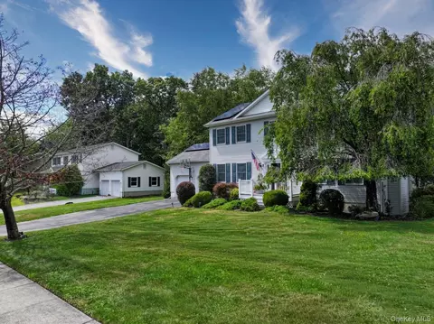 87 Winchester Dr, Monroe, NY 10950