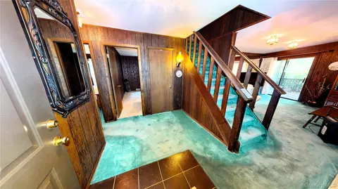 149 Spruce Dr, Milford, PA 18337