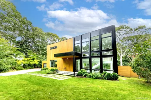 70 Cove Hollow Rd, East Hampton, NY 11937