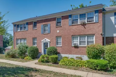 121 Columbus Ave #2A, Harrison, NY 10604