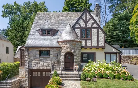 144 Douglas Pl, Mount Vernon, NY 10552