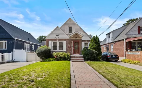 47 Alden Ave, Valley Stream, NY 11580