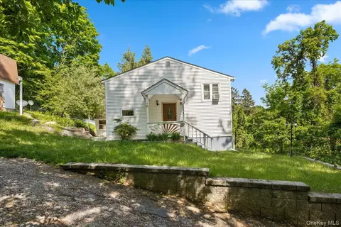 398 E Main St, Yorktown, NY 10535