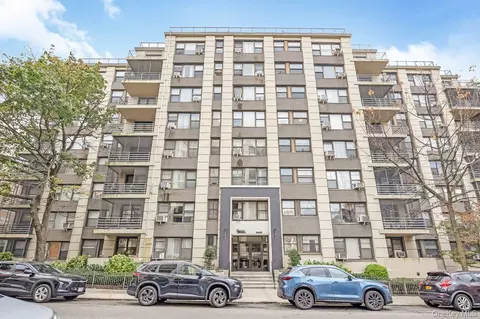 9850 63rd Dr #1F, Rego Park, NY 11374