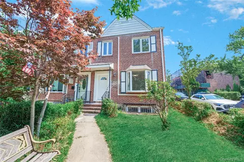 141-67 72 Cres, Flushing, NY 11367