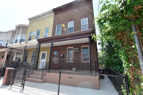 55-12 Van Cleef St, New York, NY 11368