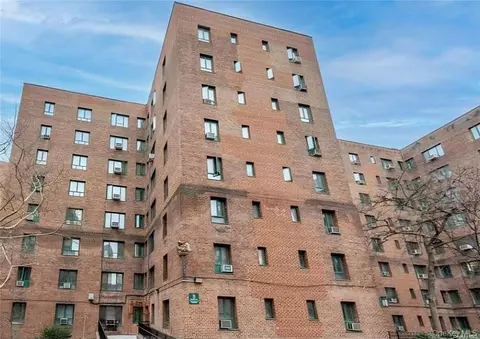 11 Metropolitan Oval #6E, New York, NY 10462