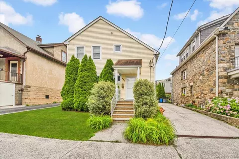 420 W William St, Port Chester, NY 10573