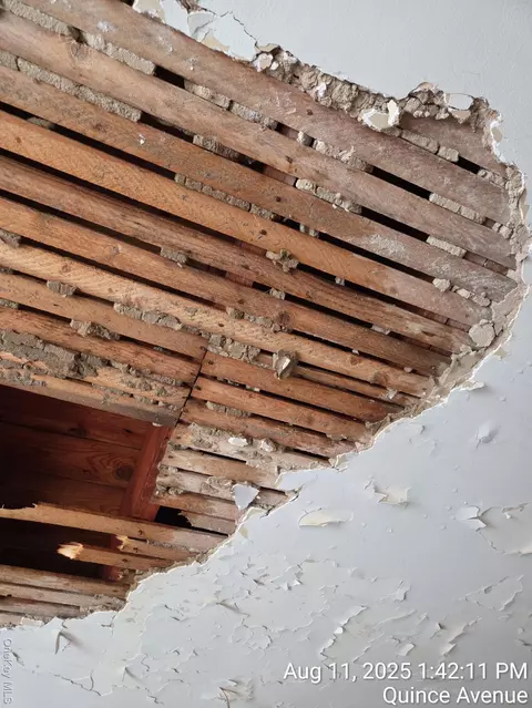 52-05 Robinson St, Flushing, NY 11355