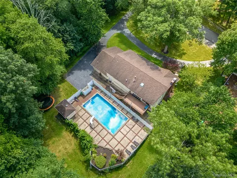6 Cannan Rd, Ramapo, NY 10952