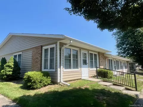 268 Berwick Ct # A, Ridge, NY 11961