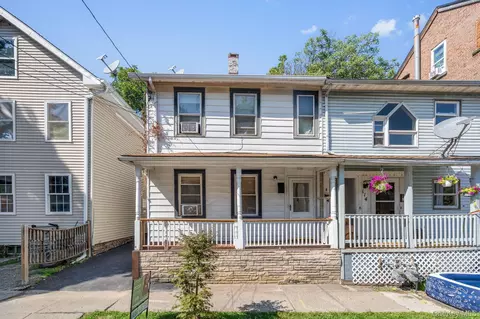 116 W Parmenter St, Newburgh, NY 12550