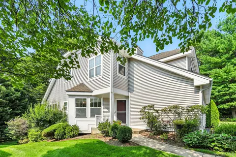 133 Winding Ridge Rd, Greenburgh, NY 10603