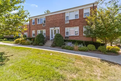 70 Manville Rd #2, Mount Pleasant, NY 10570