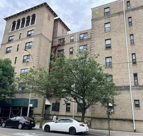 70-35 Broadway #D10, Jackson Heights, NY 11372