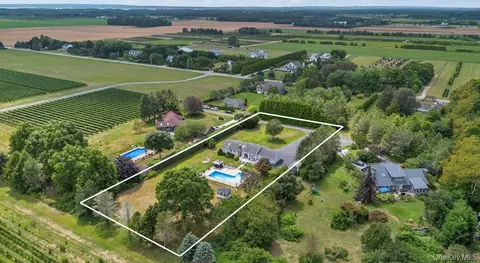 7 Windy Acres, Riverhead, NY 11901