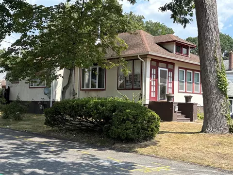 71 E Washington Ave, Orangetown, NY 10965
