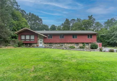 193 Overhill Rd, Stormville, NY 12582
