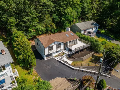 64 Edgemere Ave, Greenwood Lake, NY 10925