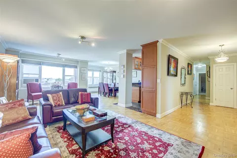 110-45 Queens Blvd #810, New York, NY 11375