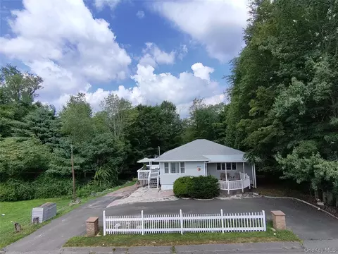 5255 Main St, Fallsburg, NY 12733