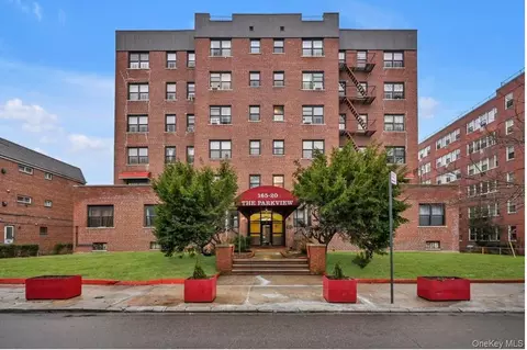 165-20 Highland Ave #404, Jamaica, NY 11432