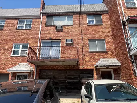 5917 59th Dr, New York, NY 11378