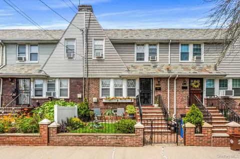 2543 Mickle Ave, New York, NY 10469