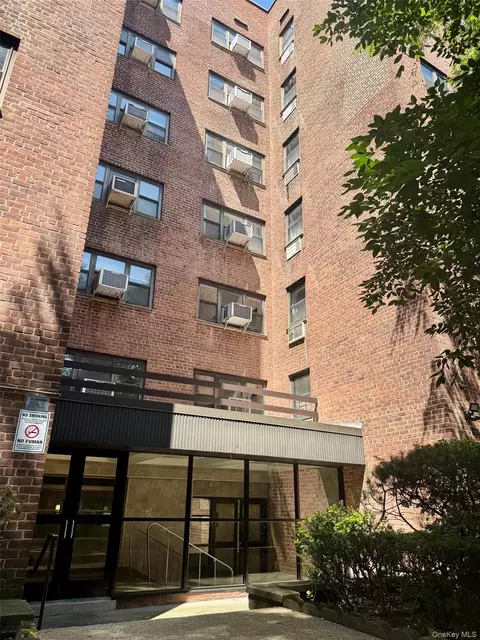140-21 31 Rd #4J, Flushing, NY 11354