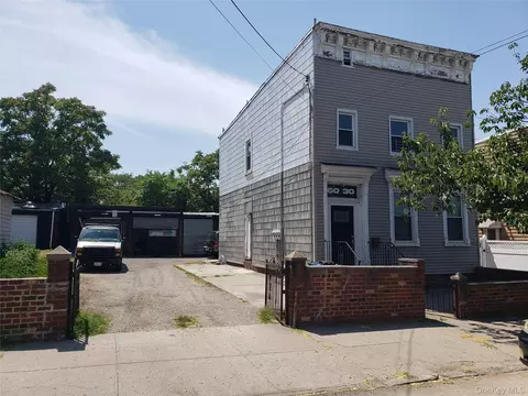 60-30 53rd St, New York, NY 11378