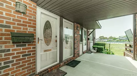 474 Mariners Way, Copiague, NY 11726