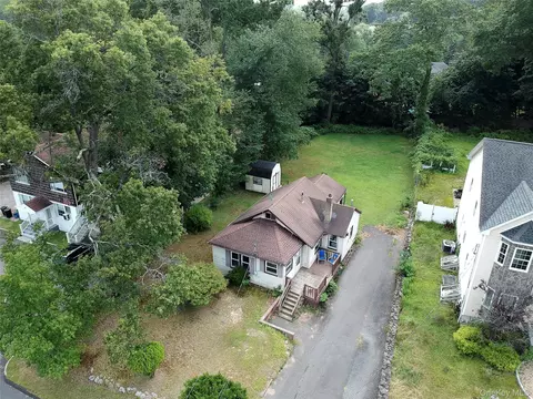 10 Birchwood Ave, Clarkstown, NY 10954