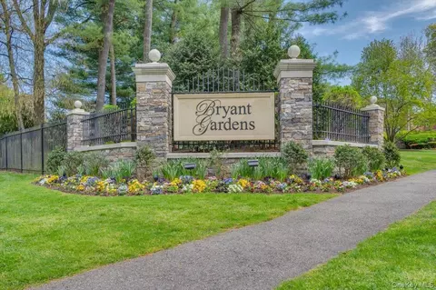 10 Bryant Cres #2A, White Plains, NY 10605
