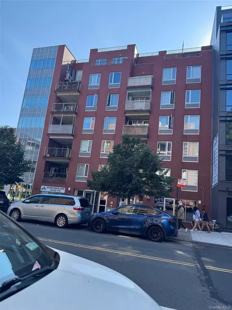 38-34 Parsons Blvd #2B, Flushing, NY 11354